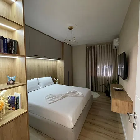 Apartment Modern And Cozy Oasis Near Center