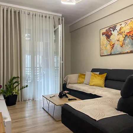Modern And Cozy Oasis Near Center *